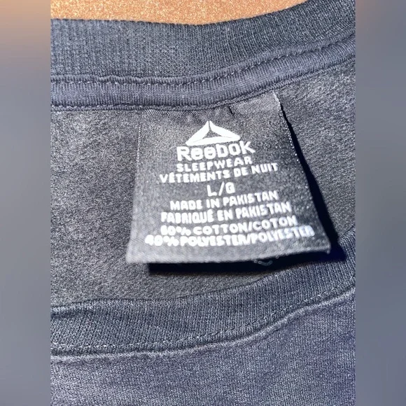 Black Reebok sweater - Picture 3 of 4